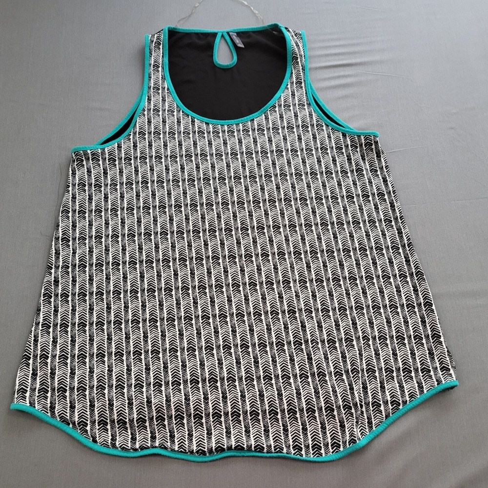 Massini Womens XL Tank Top Black White Geometric Chevron Teal Trim Keyhole Back‎